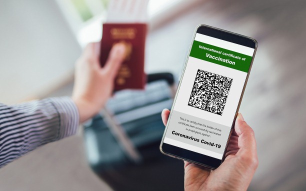 Hyn ne fuqi certifikata dixhitale e Covid: Hiqen kufizimet e udhetimeve mes BE